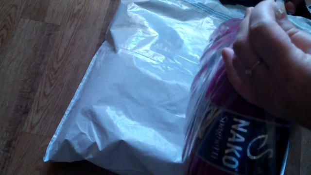 Распаковка посылки с пряжей / Посылка с пряжей из магазина priazha-mos.ru/ raspakovka posylki смотреть онлайн