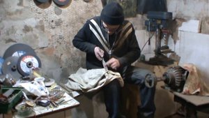 ДЕЛАЮ РУКОЯТЬ НА НОЖ. ДЕЛАЮ ФОРМУ КЛИНКА. ВСЁ КАК В ЗОНЕ. БЕЗ ГРИНДЕРА