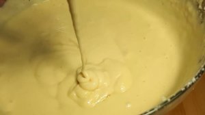 Заливной пирог на кефире с яйцом и зеленым луком. Приготовить проще простого! Очень быстро и сытно!