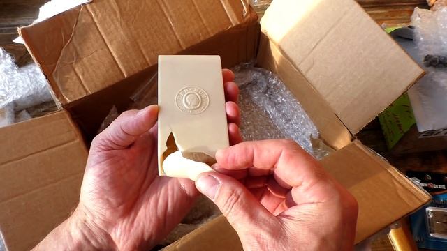 Я такого НИКОГДА НЕ ВИДЕЛ... Распаковка - пещера Али Бабы | Бритье с HomeLike смотреть онлайн