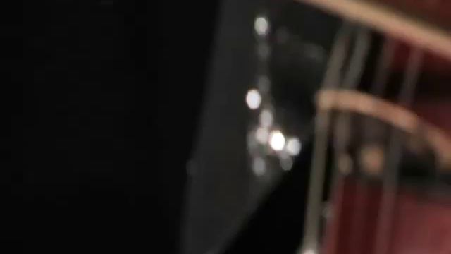 Ashanti Strings - (Lizzy May - electric cello, & Marsha Skinns - electric violin) смотреть онлайн