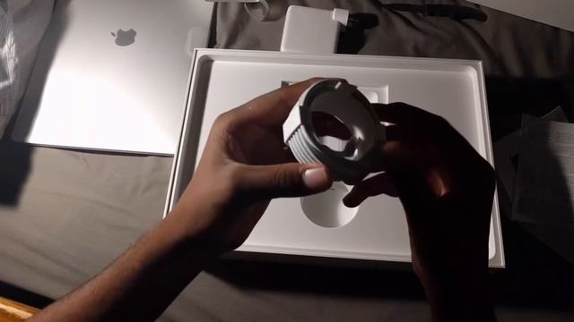 Refurbished Macbook Pro 15" (Touchbar) UNBOXING смотреть онлайн