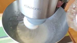 ПЕЧЕНЬЕ С БЕЗЕ И ОРЕХАМИ. ПЕЧЕНЬЕ «РАКУШКИ», «МЕДУЗЫ» ИЛИ «СУГРОБЫ»