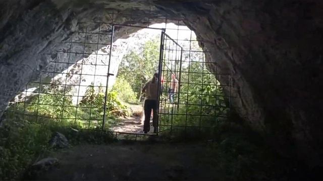 Серпиевские пещеры, Усть-Катав.. Медведь и правила безопасности.. Слезы счастья и сосед. смотреть онлайн