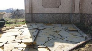 Делаем площадку под МАНГАЛ / Big Family VLOG