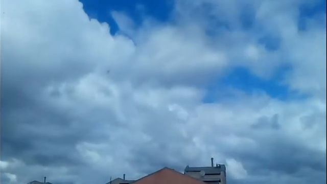 Движение облаков в быстрой съёмке смотреть онлайн