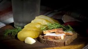 Застольная песня от Лесоповала