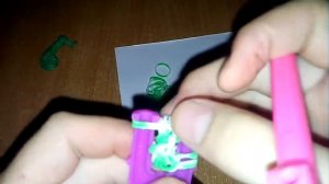 Как сплести из резинок ноту