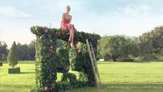 Escada  Especially Escada  Especially Escada Elixir  perfume commercial  www.iparfum.nl