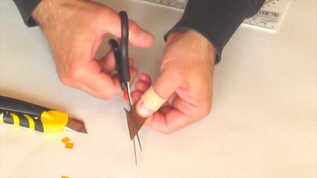 3D клубника из бумаги. Оригами. Как сделать клубнику из бумаги. Коробочка для подарка. смотреть онлайн