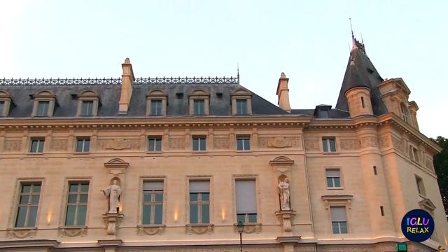 Paris. France. Eiffel Tower illuminated. Evening boat trip on the Seine #paris #france #eiffeltower смотреть онлайн