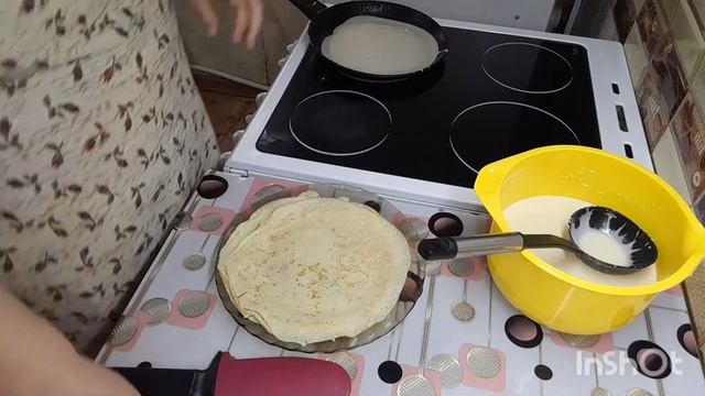 БЛИНЫ БЕЗ МОЛОКА - ТАК, ПЕКУ ПЕРВЫЙ РАЗ.