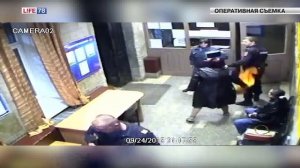 Устроившая драку в отделе полиции прячется от следствия Пе