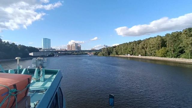 Прогулка на теплоходе "Персей" от СРВ до Химок и обратно. смотреть онлайн