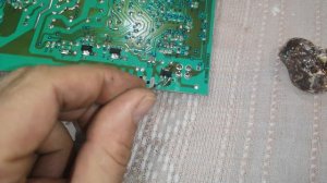 Стиральная машина Electrolux ошибка замка, не запускается