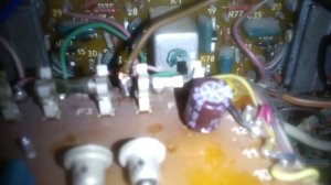 Начало замены электролитов в усилителе Бриг у001