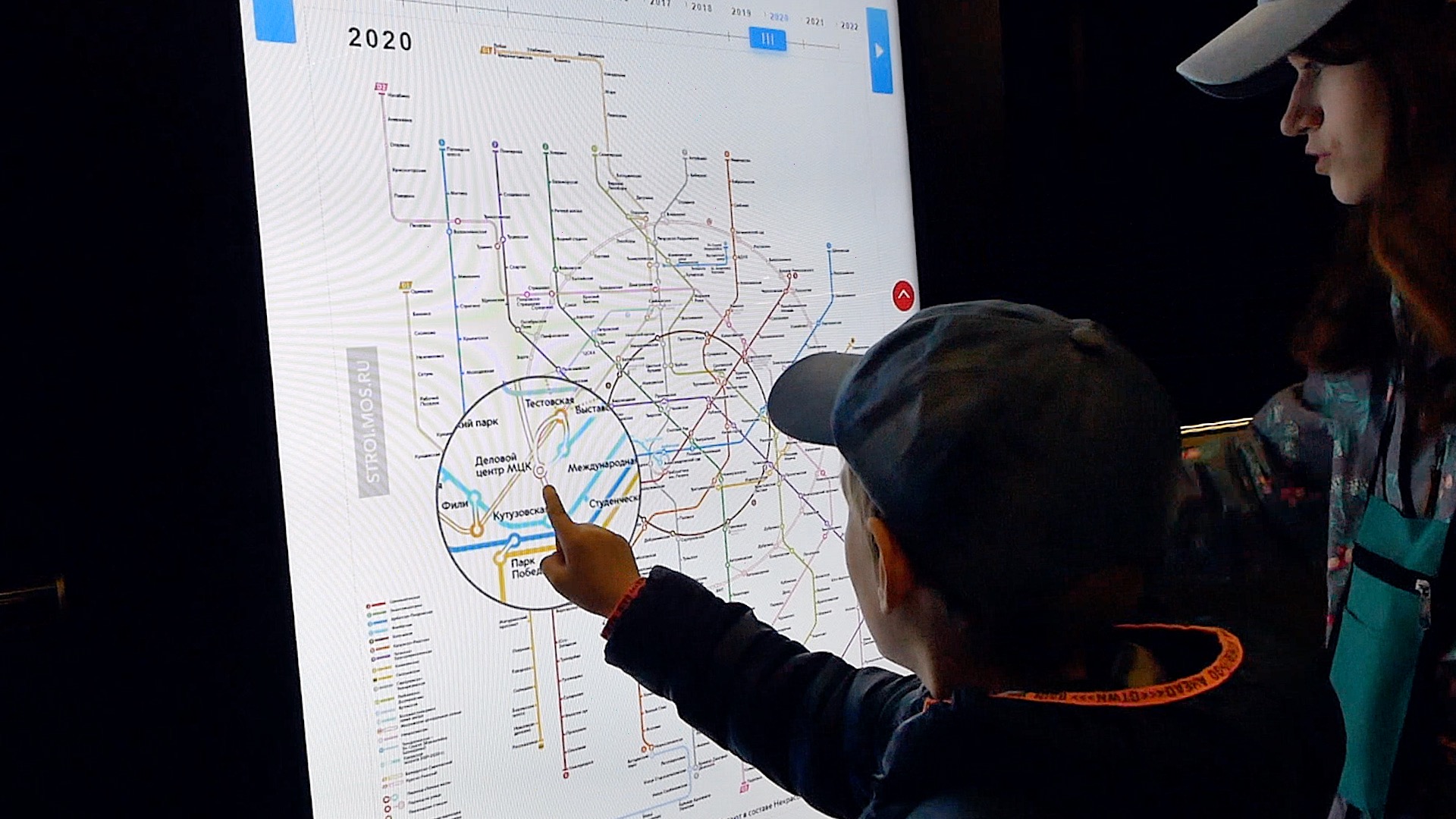 Интерактивные схемы метро Москвы с 2011 по 2022 год / Макет Москвы на ВДНХ
