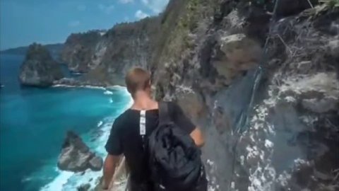 Красивое видео!! классная музыка!!!???