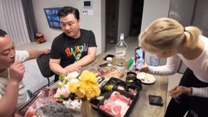 Легендарная встреча @Kristina_Korea и двух корейских мужей/покупаем холодильник для свекрови