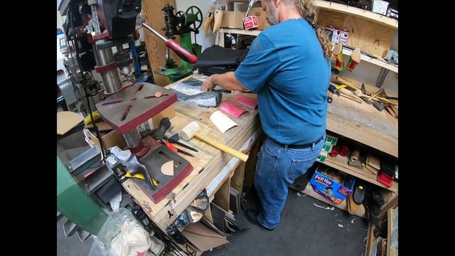 Rene Caovilla and Christian Louboutin Rubber Top Sole Repair смотреть онлайн