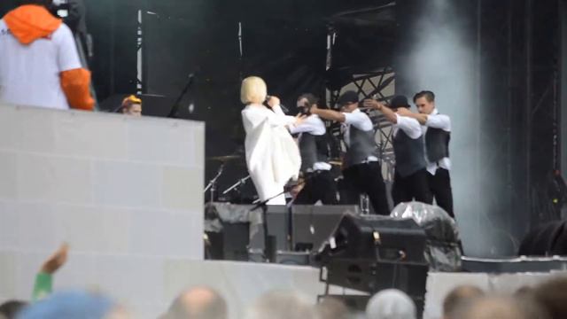 Полина Гагарина - Я тебя не прощу никогда (Не верь мне больше) смотреть онлайн