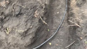 Брянский 2 день. Прокладка бронированного электрического кабеля и водопровода для бани и дома.
