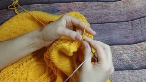 МК джемпер спицами с втачным рукавом. Обвязка горловины, боковые швы.