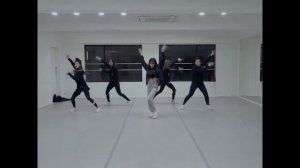 CHUNG HA\ LADY GAGA - BLOODY MARY (Magic dance)