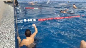 Бассейн лидер плавание