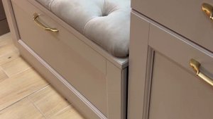 Организация и хранение в прихожей. Натуральная мебель для небольшой прихожей. Проект мебели Yavid