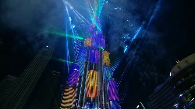 Новогодний Салют в Дубае 2023. Бурдж Халифа. лазерное шоу смотреть онлайн