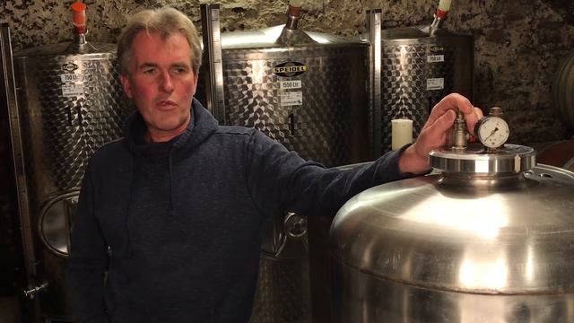 Staatsehrenpreisträger bis 5 ha: Weingut Stefan Molitor, Hattenheim смотреть онлайн