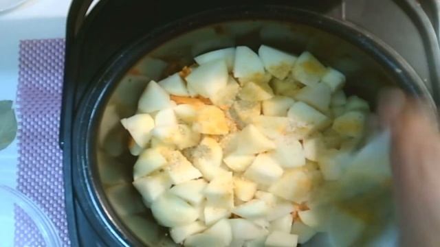 Готовим жаркое с куриными окорочками в мультиварке смотреть онлайн