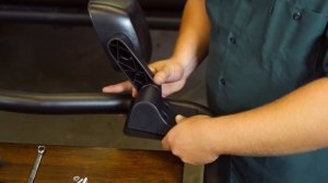 Jeep JL Wrangler/2020 Gladiator Install: Rugged Ridge Tube Doors with Side Mirrors