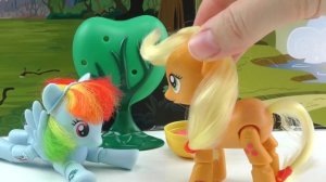 ШОК! Все Пони ГРУСТНЫЕ! ЧТО СДЕЛАЛА ЛИРА что бы это ИСПРАВИТЬ? Май Литл Пони Мультик от Kiwi Show