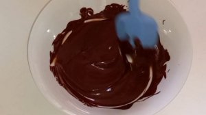 Шоколадный крем из авокадо/Cremă de ciocolată cu avocado