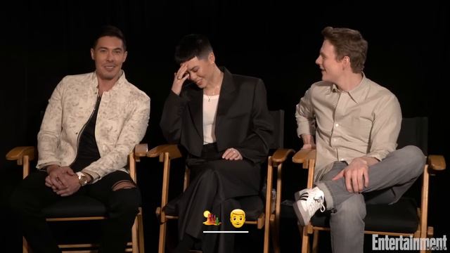 The 'Shadow and Bone' Cast Plays the Emoji Game | Entertainment Weekly смотреть онлайн