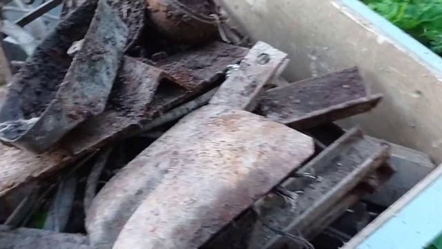 Коп по краю деревни. Мусорный ШУРФ. смотреть онлайн