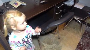 ПРЯТКИ В ОТЕЛЕ. HIDE AND SEEK/ СОФУНЬЯ ШАЛУНЬЯ