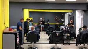 Мужская укладка | Как и чем уложить волосы дома?