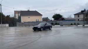 Бмв ф10 3л турбо-дизель 258л/с пробует дрифт)