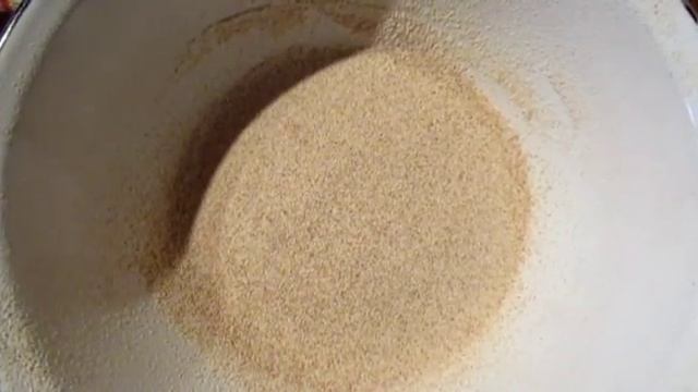 Просеивание и хранение муки \ Screening and storage of flour смотреть онлайн