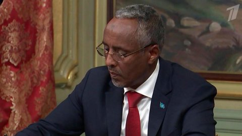 Развитие двусторонних отношений России и Сомали обсудили Сергей Лавров и Абшир Омар Джама