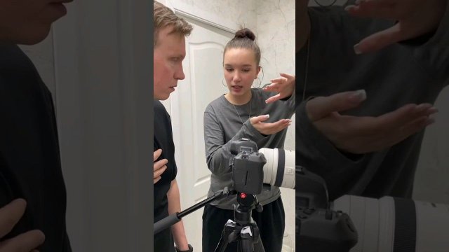 режиссер объясняет актеру сцену