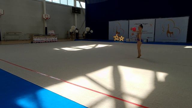 Виктория, с мячом смотреть онлайн