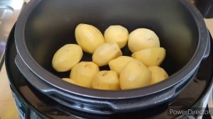 Печеный картофель в  мультиварке.