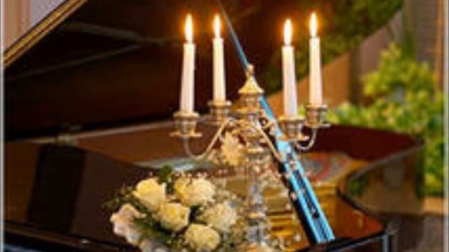 НОВОГОДНИЙ ВАЛЬС СВЕЧЕЙ