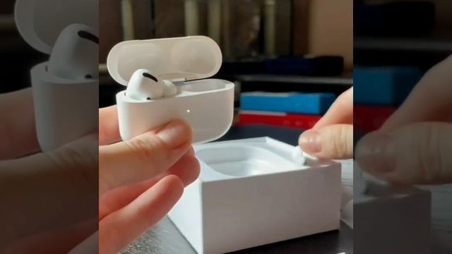 вскрываем коробку новых AirPods Pro!¡