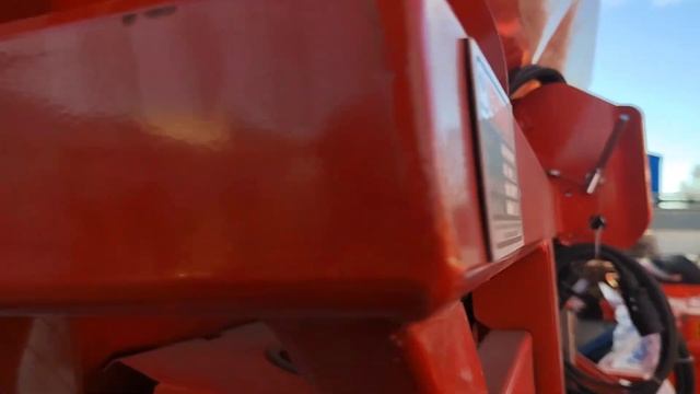 Новый разбрасыватель минеральных удобрений AGROHASAT. AGH-1500LT.