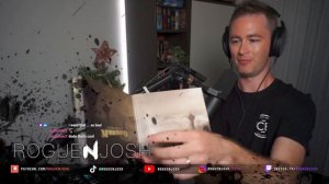 Roguenjosh showing his Elder Scrolls Anthology pack // Roguenjosh Twitch Clips